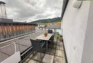 4-Zimmer Maisonette-Dachgeschoss-Wohnung mit Dachterrase und Carport