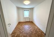 Großzügige Eigentumswohnung mit Loggia und Garage