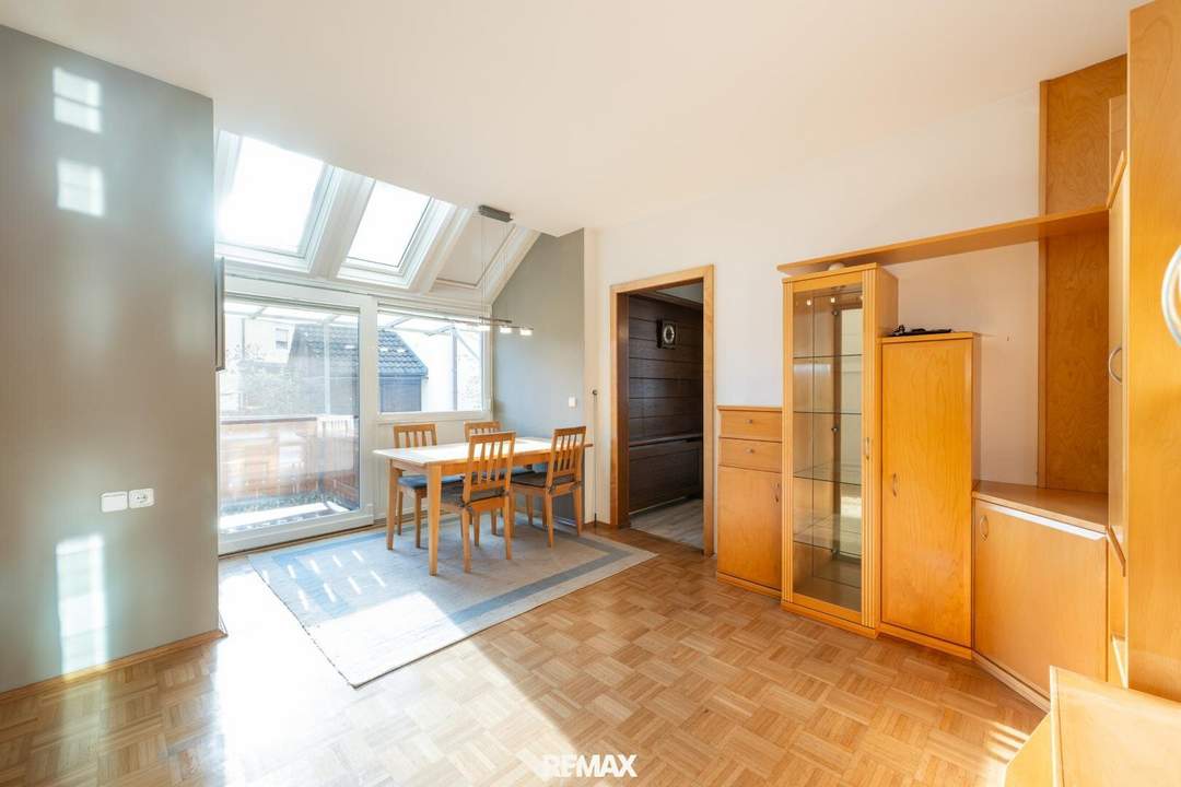 Charmante 4-Zimmer-Wohnung mit Balkon und Garage in Hart bei Graz