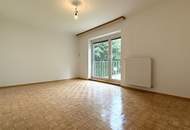 Ruhelage und Blick ins Grüne!!! Hübsche, großzügig geschnittene Neubauwohnung!!!