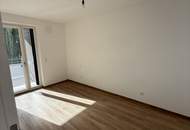 2 Zimmer & Balkon & Garage