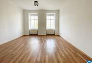 In U-Bahn-Nähe: Singlewohnung in wunderschönem Altbau