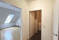 Charmante 1-Zimmer-Dachgeschosswohnung mit Freifläche in Döbling!