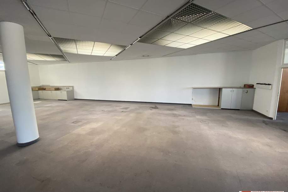Geschäftslokal im 23. Bezirk – 440 m² Erdgeschoss + 130 m² Lager – vielseitig nutzbar!, Gewerbeobjekt-miete, 4.999,00,€, 1230 Wien 23., Liesing