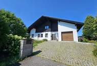 Gediegenes Einfamilienhaus mit Gebirgsblick und Potenzial