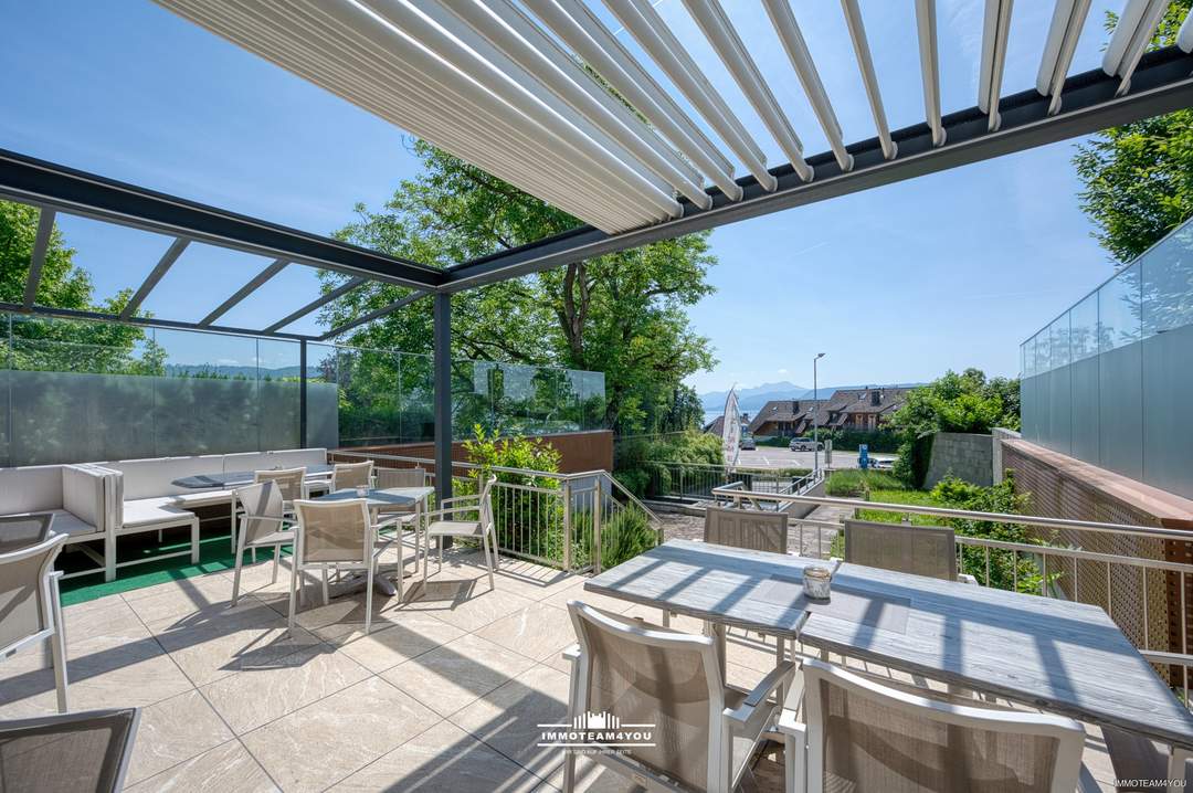 Modernes Cafe-Restaurant mit Panorama-Blick auf den Attersee wartet auf Ihre Übernahme!