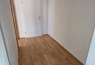 ERSTBEZUG NACH SANIERUNG! Geförderte 2 Zimmerwohnung in Zentrumsnähe