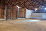 Wunderschöner Dreikanthof in Ruhelage mit Reithalle
