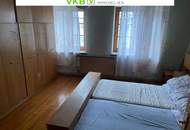 Vielseitig nutzbares Mehrfamilienhaus mit Entwicklungspotenzial in zentraler Lage