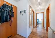Komfort pur: 3-Zimmer-Wohnung mit sonniger Terrasse in ruhiger Lage mit TG-Platz