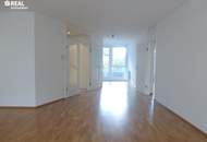 Hofzeile - Großzügiges 3-Zimmer-Apartment mit ca. 55 m² Wohnzimmer und 24 m² Balkonflächen - Garagenplatz um € 150,--