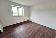 ERSTBEZUG &amp; SOFORT VERFÜGBAR - elegante Doppelhaushälfte mit Garten und Garage