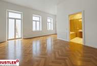 Stadtleben und Ruhe vereint: 2-Zimmer-Wohnung mit privater Innenhofterrasse