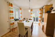 Mehr als ein Zuhause: Ein Refugium für Mensch und Tier - Zweifamilienhaus mit Doppelgarage und Stallgebäude