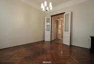 Altbau mit Potenzial im Herzen von Neubau