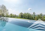 Stadtnahe High-End Villa mit unverbaubarem Naturblick & Infinity-Pool!