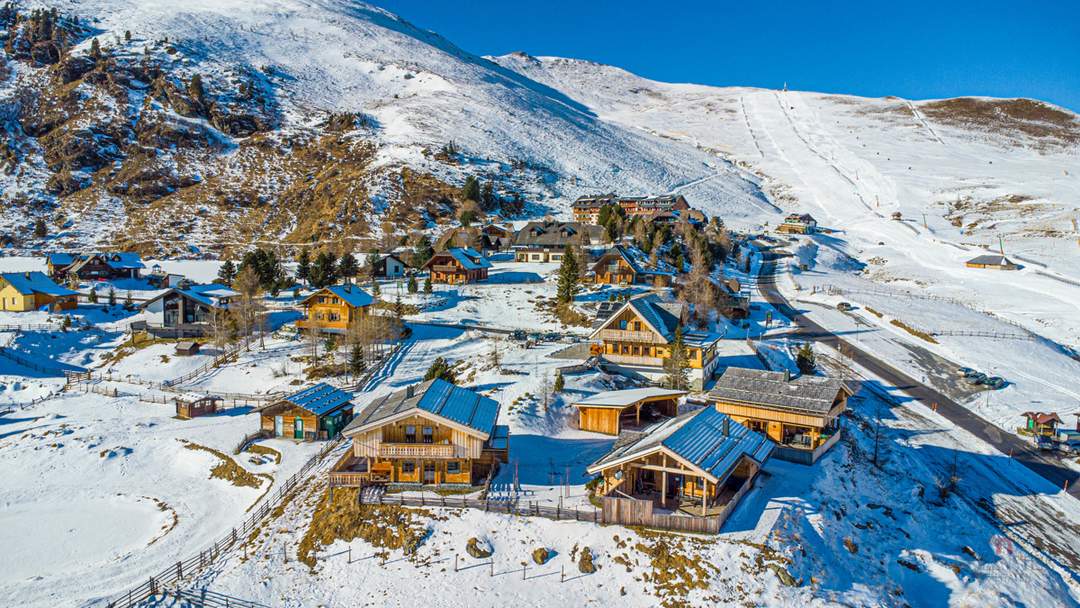 Neuwertiges Chalet Dorf mit Alm-Gasthof in bester Lage am Falkert - direkt neben der "Heidi-Alm"