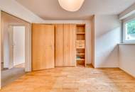 Dachgeschossjuwel in Wattens mit Panoramablick, Balkon & Ofen – geringe Betriebskosten