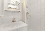 *** Dachgeschosswohnung im Börseviertel *** Licht, Lage und Wiener Flair