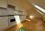 Freundliche DG-Wohnung in Sechshaus - 5 Gehminuten zu U4 und U6! Schlafzimmer in Hofruhelage!