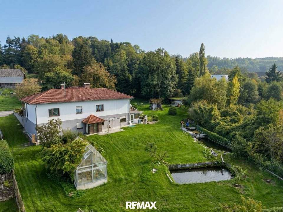 Landhaus in Scharten mit großem Garten, Fischteichanlage & eigenem Wald
