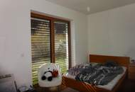 Exklusiver Bungalow mit Pool auf großem Grund!