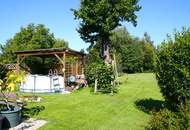 Haus mit weitläufigem Garten