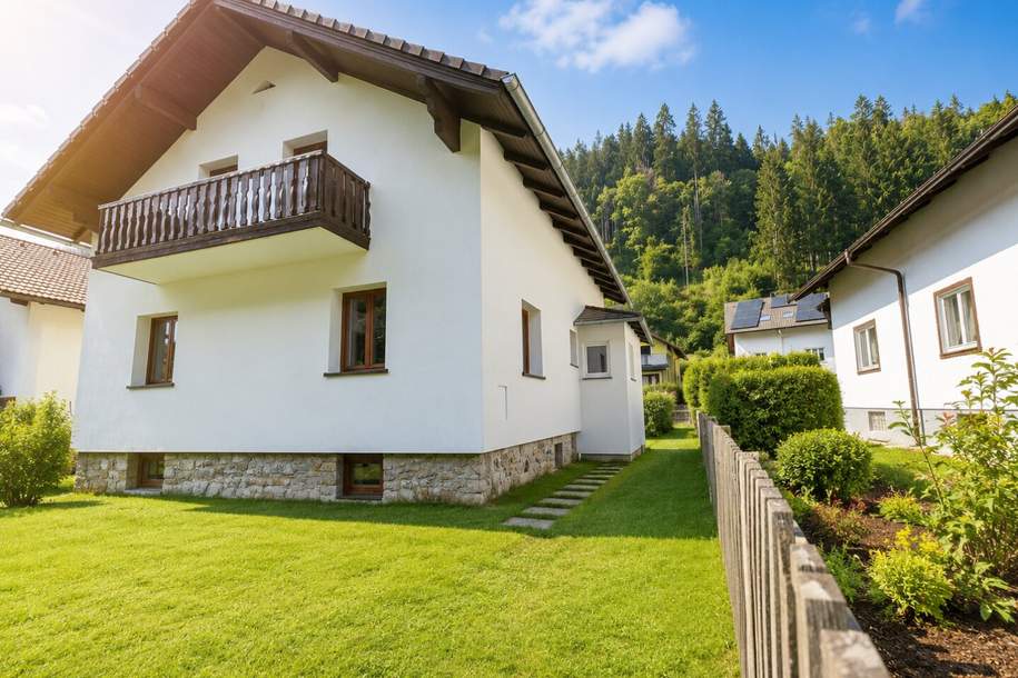 Seltenes Mietangebot: Kernsaniertes Einfamilienhaus mit Garten, Bergblick &amp; 744 m² Grund für € 1.195.- inkl. Betriebskosten und Versicherung, Haus-miete, 1.195,00,€, 8691 Bruck-Mürzzuschlag