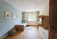 Familienidylle! Gepflegtes Wohnhaus mit Garten, Presshaus und Nebengebäude – 4 Zimmer &amp; top Küche