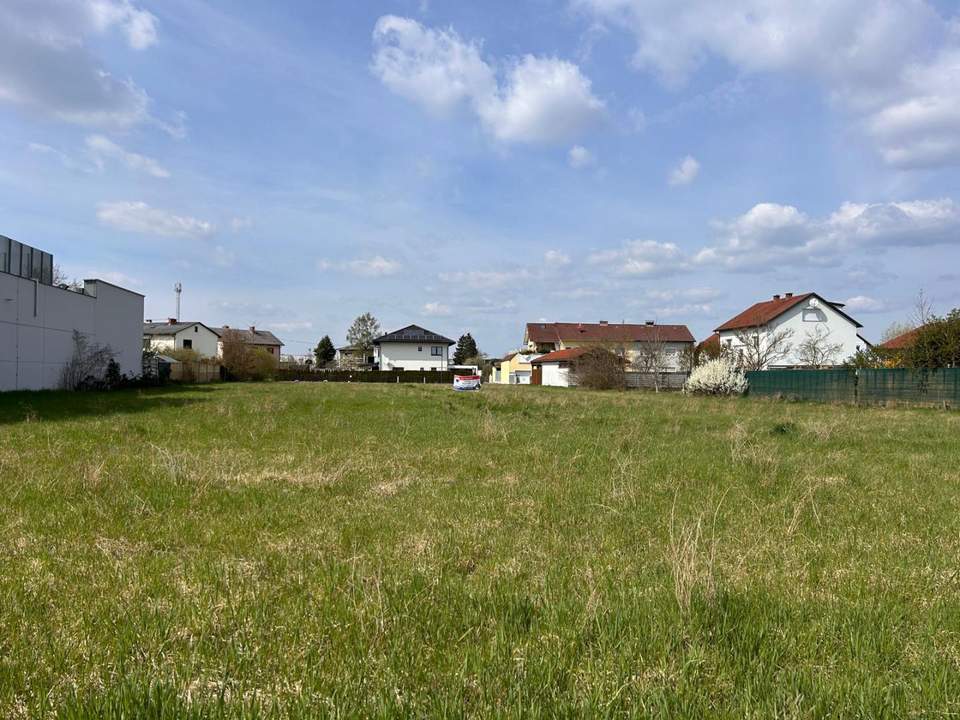 1652 m² Grundstück (Mischgebiet) in Traun (Bestlage)