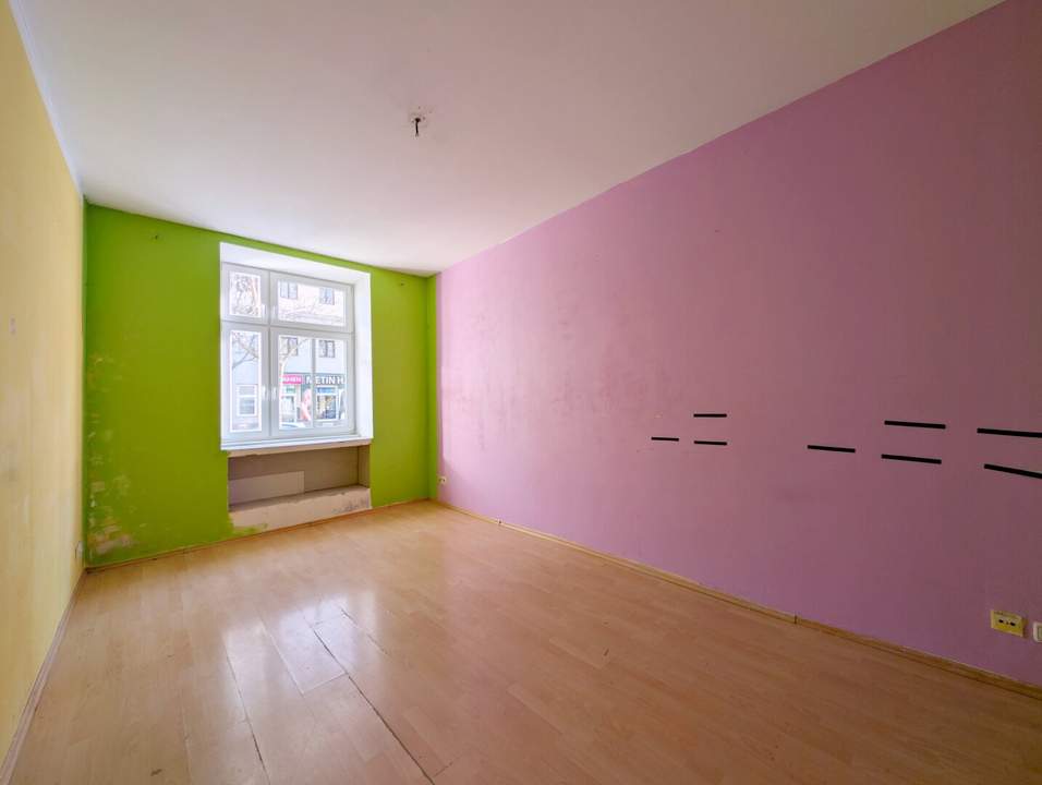 ++NEU++ sanierungsbedürftige 1-Zimmer Erdgeschosswohnung - tolle Lage!