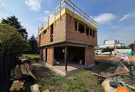 PHOTOVOLTAIKANLAGE INKLUSIVE! FREI STEHENDES EINZELHAUS. U1 LEOPOLDAU. Provisionsfrei für den Käufer.