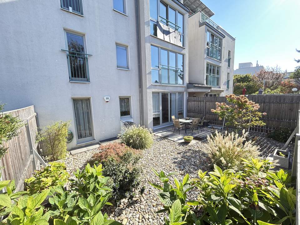Gartenidylle in Stammersdorf – gepflegte 2-Zimmer-Wohnung mit Wintergarten und sonnigem Eigengarten