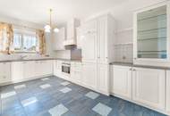 Seeblick-Wohnhaus in Bestlage oberhalb von Velden