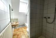 Sanierungsbedürftige DG-Wohnung bei der Währinger Straße/Volksoper