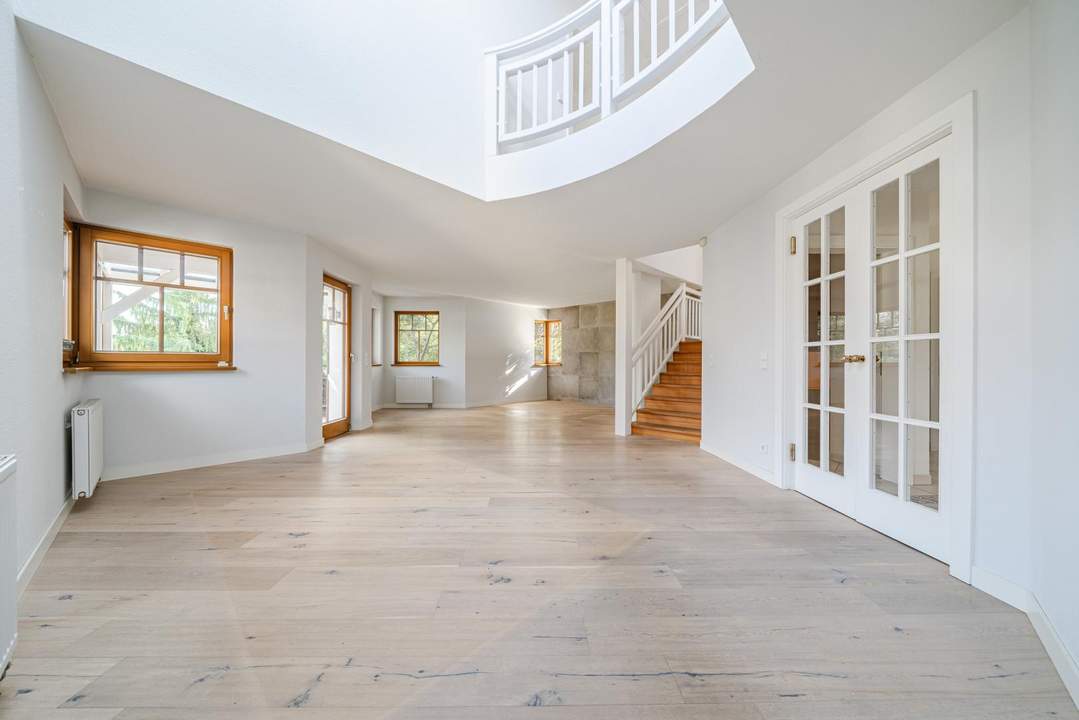 EIN HAUS MIT CHARAKTER! Einzigartiges Einfamilienhaus mit traumhaftem Garten, Garage, Sauna...!