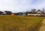 GUT GESCHNITTEN - ZWEI ZUFAHRTEN - ERHÖHTE RUHELAGE - KEIN BAUZWANG