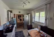 Schönes Haus mit Carport gelegen an einer Privatstraße