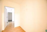 Hofruhelage: Moderne 2-Zimmer Wohnung mit Balkon nahe Donau
