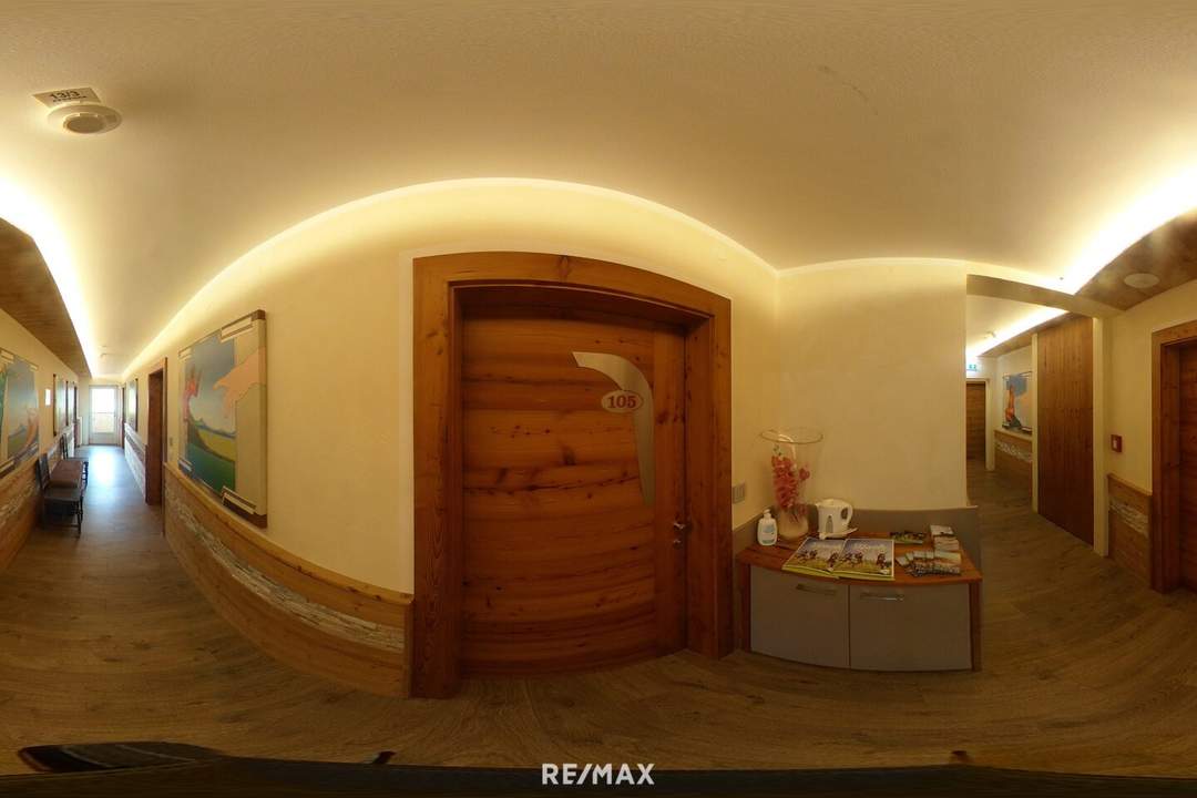 Einzigartige Traditions- Gastronomie, Zimmervermietung und Fischteich. Das topsanierte "Wanderl" bietet Renditen von 8-10% jährlich