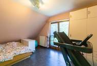Dachgeschoßwohnung im Villenviertel Lawies – Zwei Terrassen, Doppelgarage und Wienerwald!