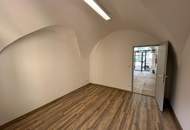 Repräsentatives Geschäftslokal am Hauptplatz von Laa an der Thaya – hell, großzügig &amp; vielseitig nutzbar