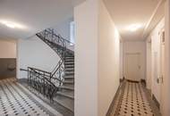 ++NEU++ Renovierungsbedürftige 4-Zimmer Altbauwohnung im Erdgeschoss!