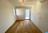 Wunderschöne Dachgeschosswohnung mit großer Terrasse und Wintergarten!