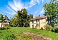 Jahrhundertwende-Villa auf parkähnlichem Grundstück im Zentrum