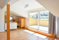 Sonnige 4 Zi-Dachgeschosswohnung mit Terrasse und Balkon!