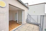 Hofruhelage: Klimatisierte DG-Wohnung und zwei Terrassen