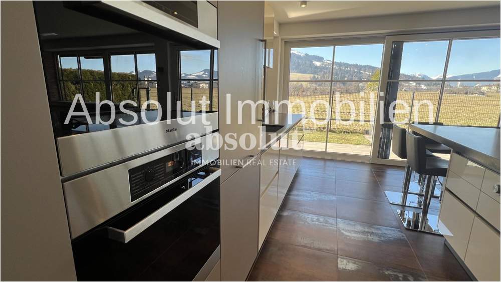 Exklusive Gartenwohnung mit freiem Blick auf das Kitzbüheler Horn! 2 SZ, Designküche, Sauna, Carport