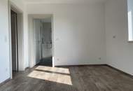Mehrparteienhaus mit Garage/Lager/Büro - Dorfwidmung