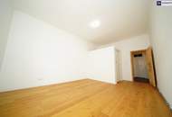 PREISHIT zum Verlieben: Vollsanierte 3-Zimmer-Altbauwohnung mit hohen Decken &amp; Balkon